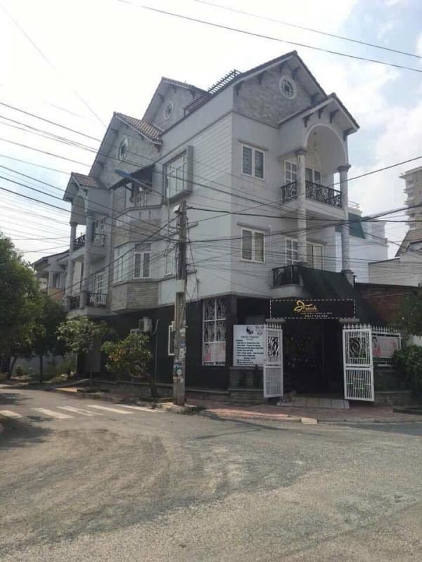 Biệt Thự Góc 2 Mặt Tiền KDC D2D Võ Thị Sáu – 1 Trệt 3 Lầu – Giá 15,9 Tỷ